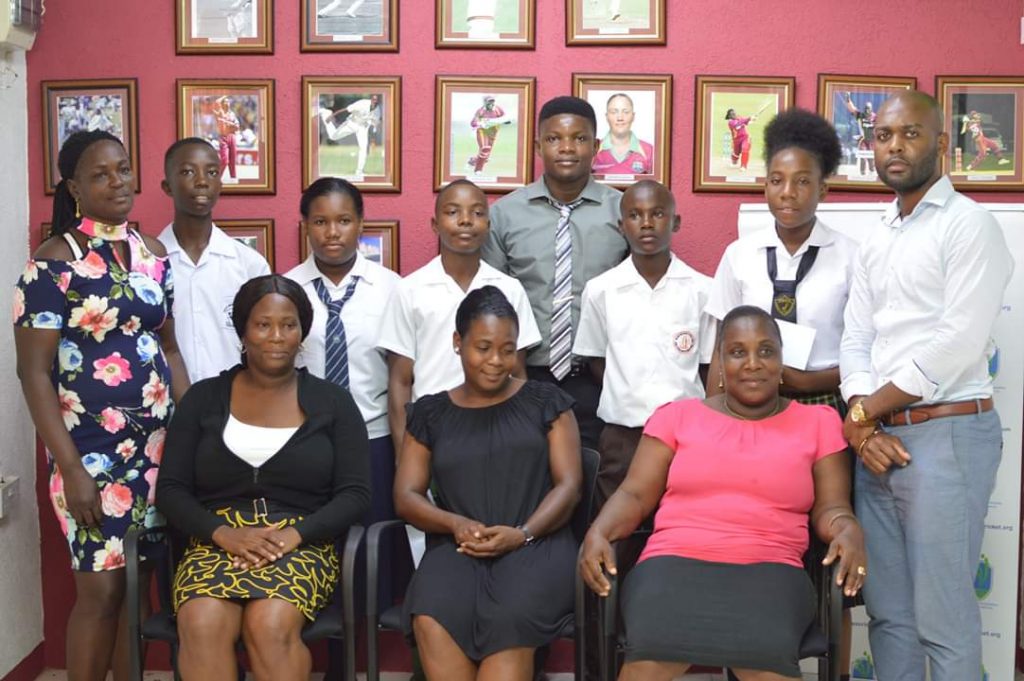 Cricket Association award scholarship to five students