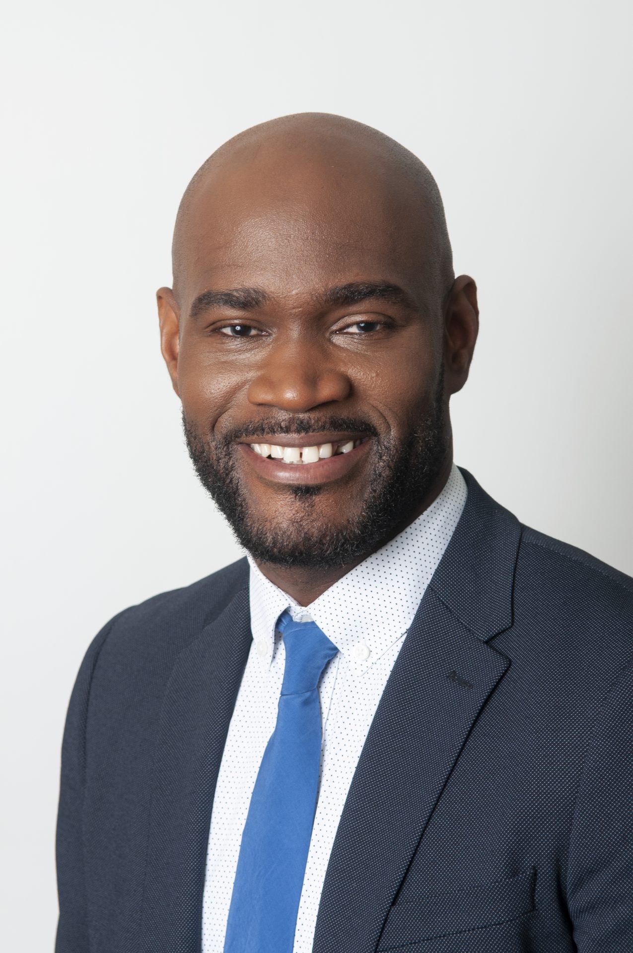 REPUBLIC BANK INTRODUCES COUNTRY MANAGER TO ST. VINCENT & THE