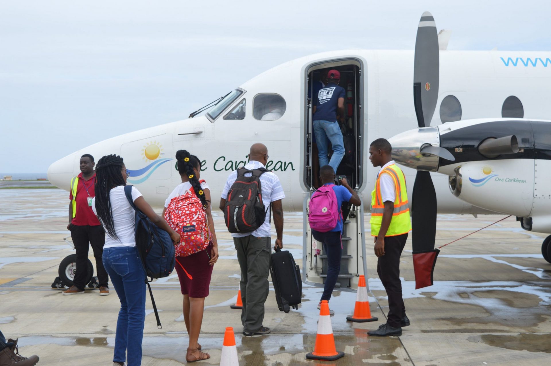 One Caribbean airline transporting Vincentian students from Jamaica ...