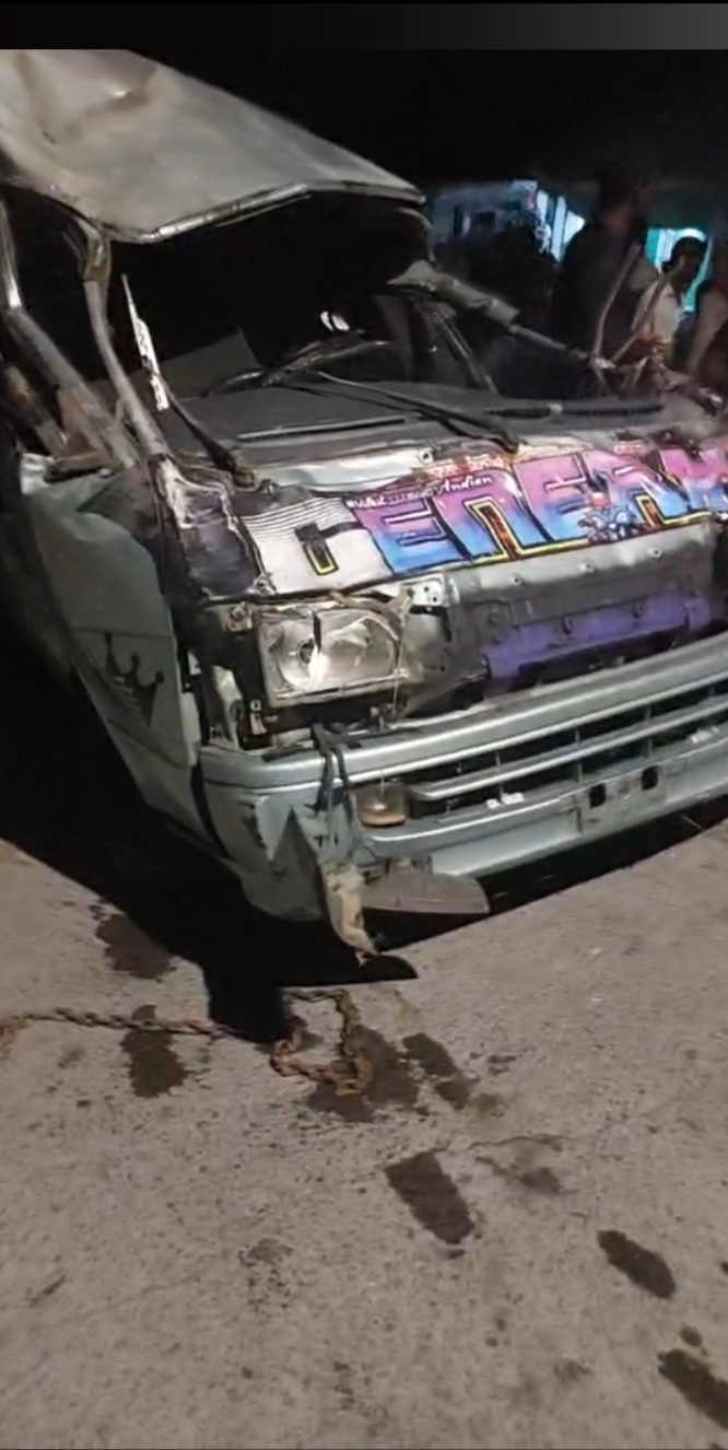 5 DEAD, 1 IN CRITICAL CONDITION WITH HEAD INJURY IN SANDY BAY Accident